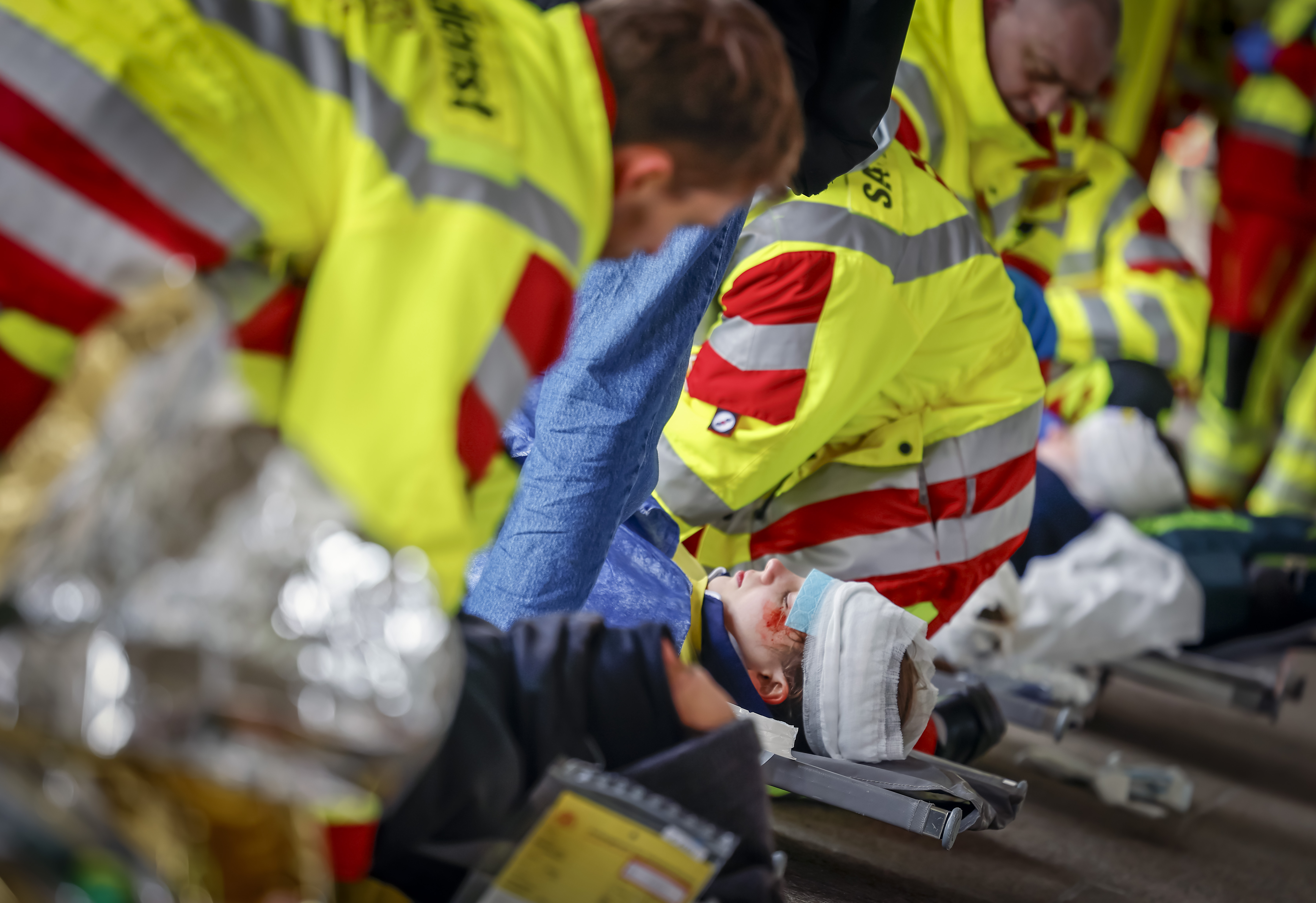 Katastrophenschutz_Übung_Olypiastadium_Sanitäter_Patienten