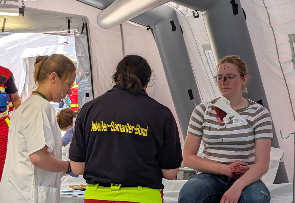 Sanitätsdienst_Verletzte_Patientin