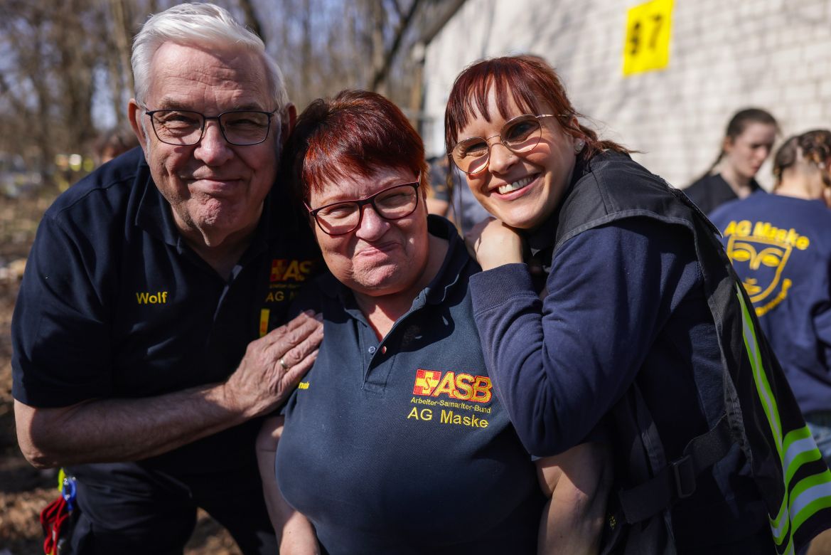 Katastrophenschutz_Übung_Sanitäter_AG_Maske